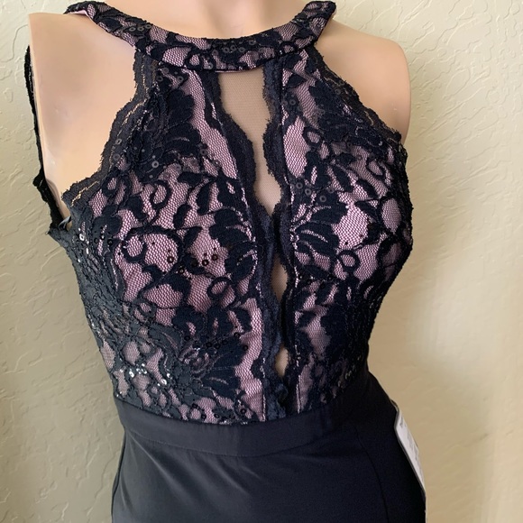 Morgan & Co sequined lace & solid Gow - Picture 4 of 9